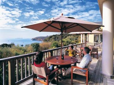 Stewart Island Lodge Oban  Exterior photo